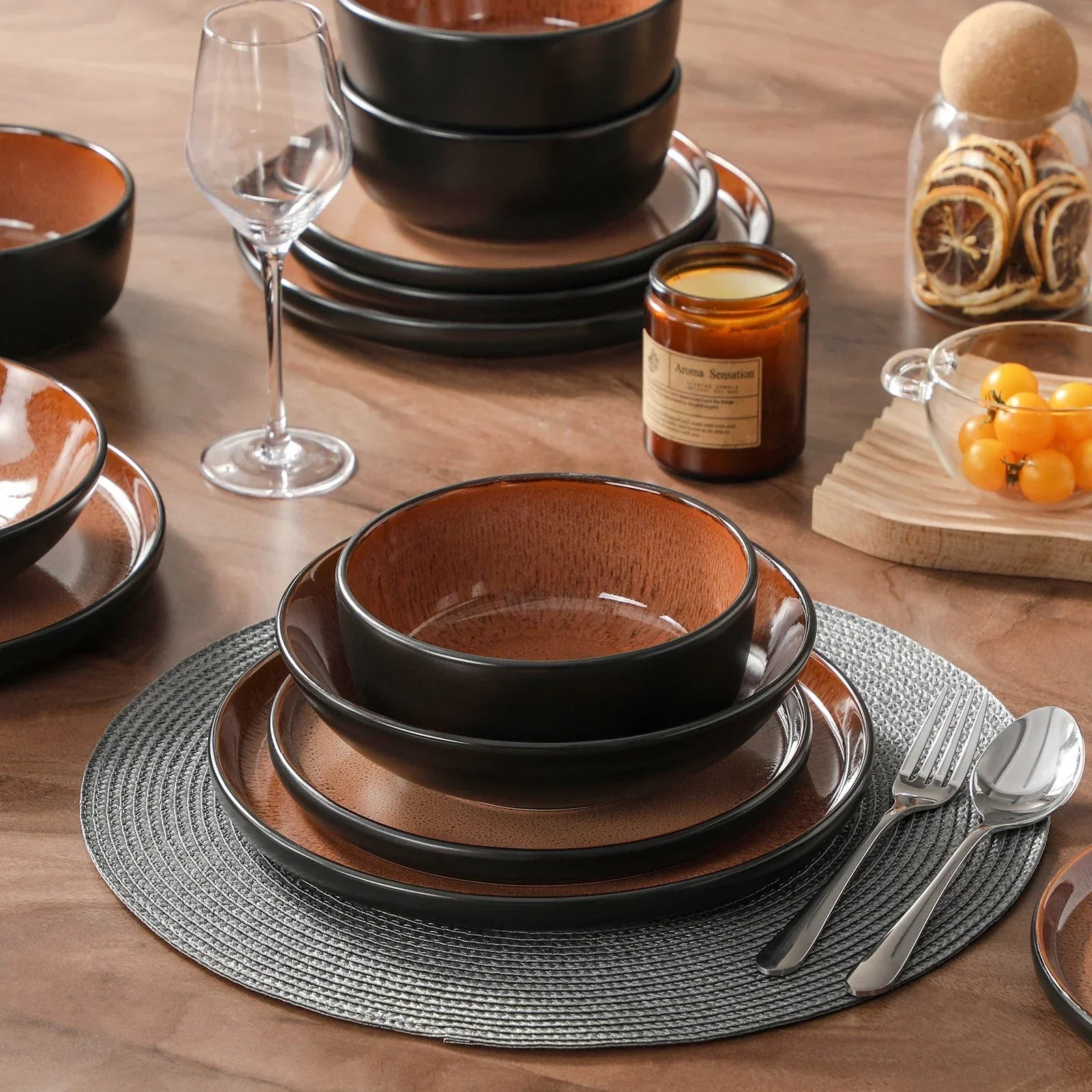 16-Piece Dinnerware Set